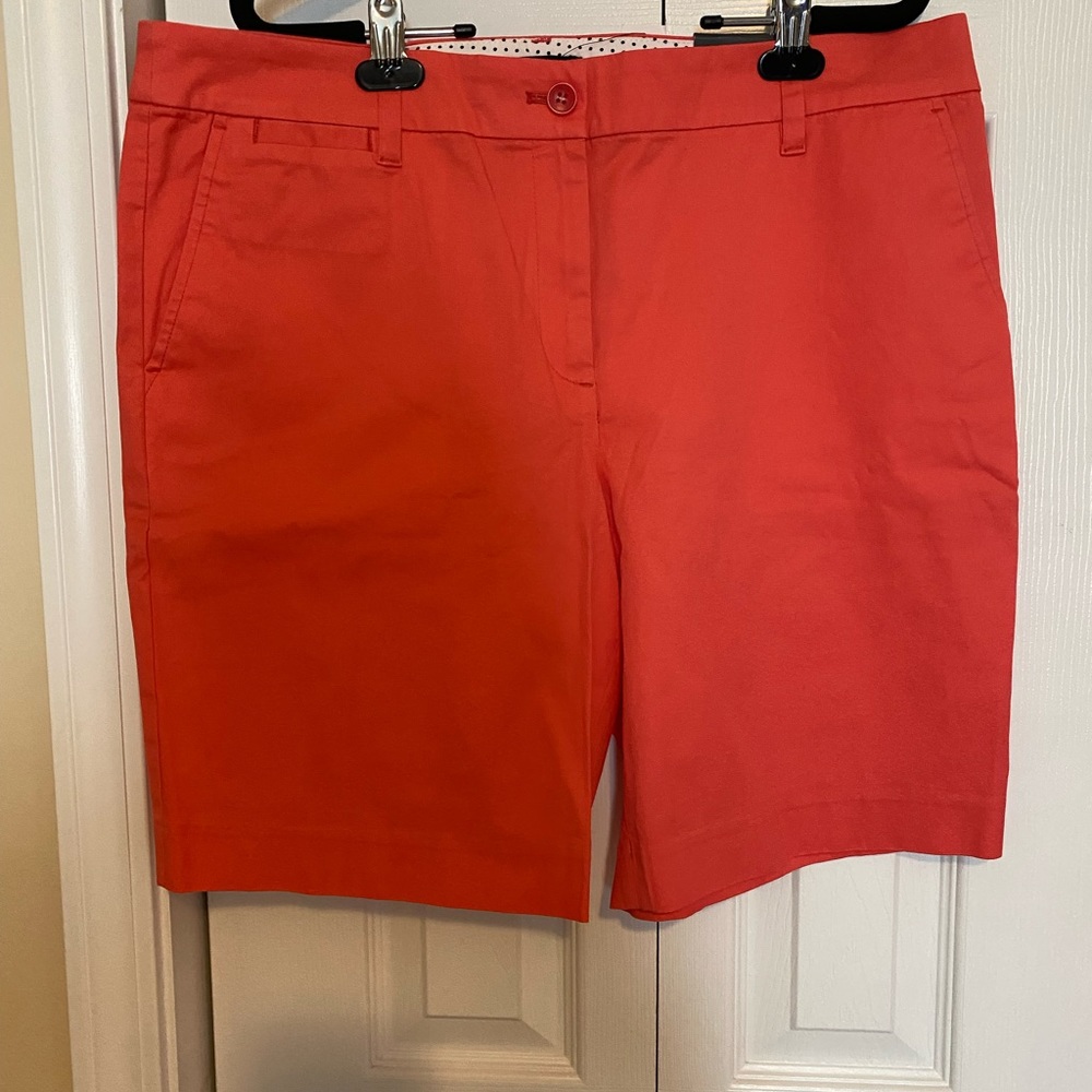 Talbots Perfect short. 9 1/2 inseam. Size 14 Petite. Coral.